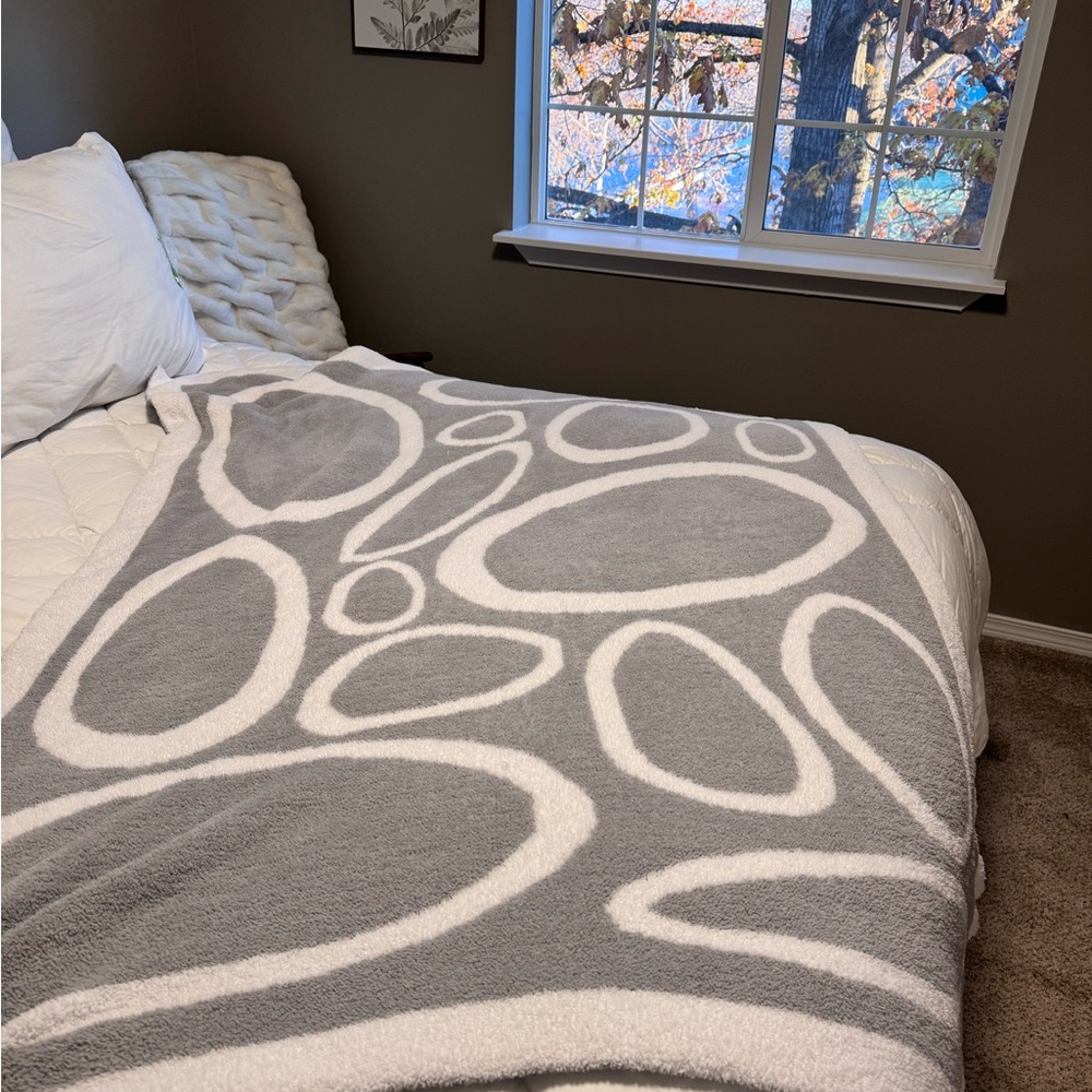 Barefoot Dreams throw
